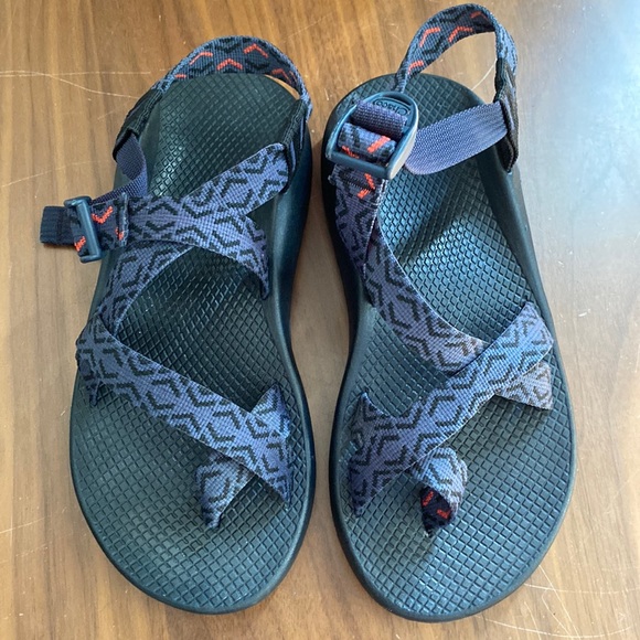 Men’s Chacós - Picture 1 of 4